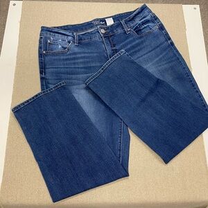 Time and Tru Women’s Jeans size 16